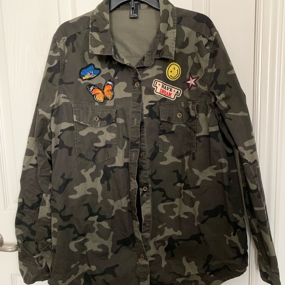 Forever21 Camouflage top